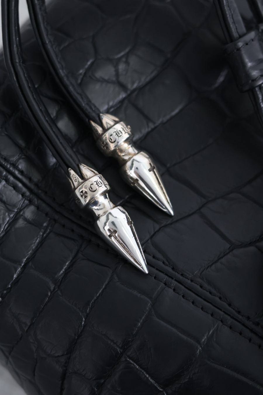 Chrome Hearts Mini Dagger Croc-Embossed Backpack 크롬하츠 미니 대거 크로커 엠보 레더 백팩 17