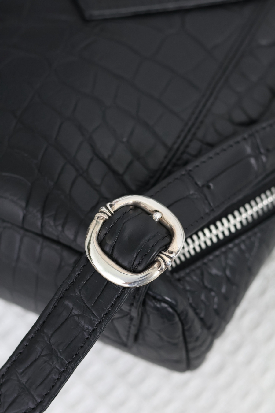 Chrome Hearts Mini Dagger Croc-Embossed Backpack 크롬하츠 미니 대거 크로커 엠보 레더 백팩 18
