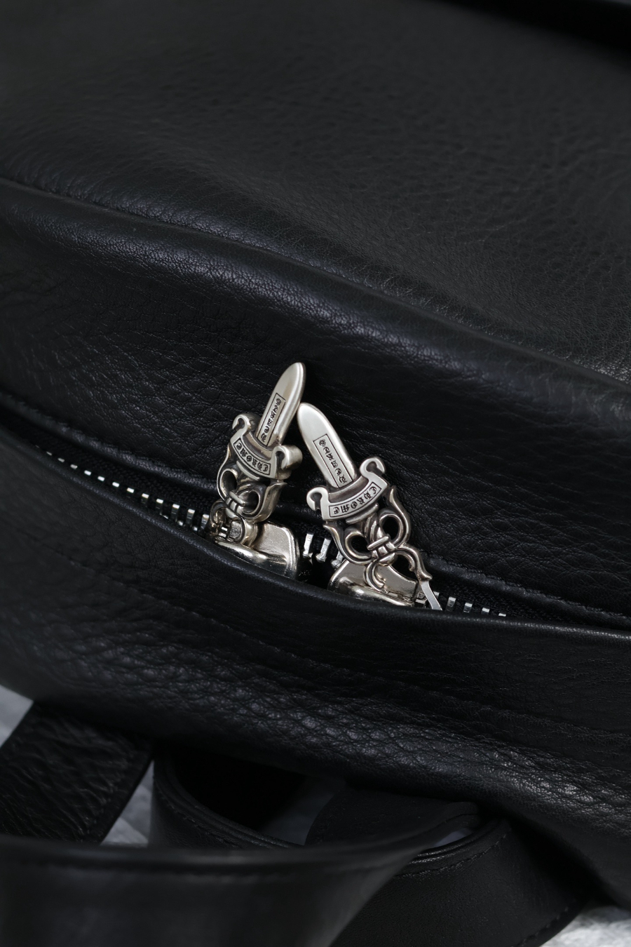 Chrome Hearts 7th Grade Backpack 크롬하츠 세븐스 그레이드 컬러 크로스 백팩 21