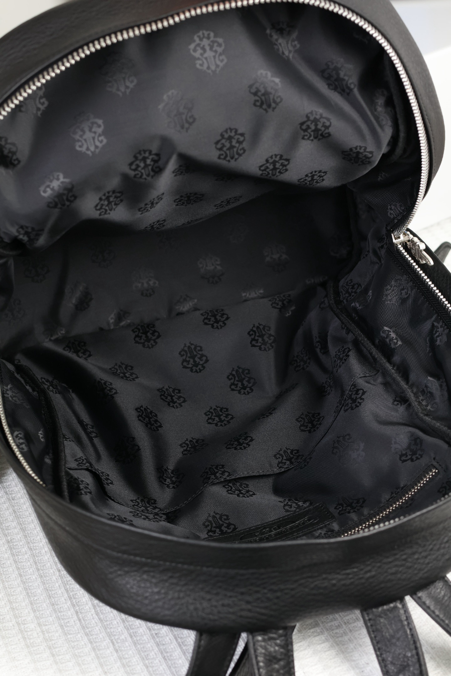 Chrome Hearts 7th Grade Backpack 크롬하츠 세븐스 그레이드 컬러 크로스 백팩 25