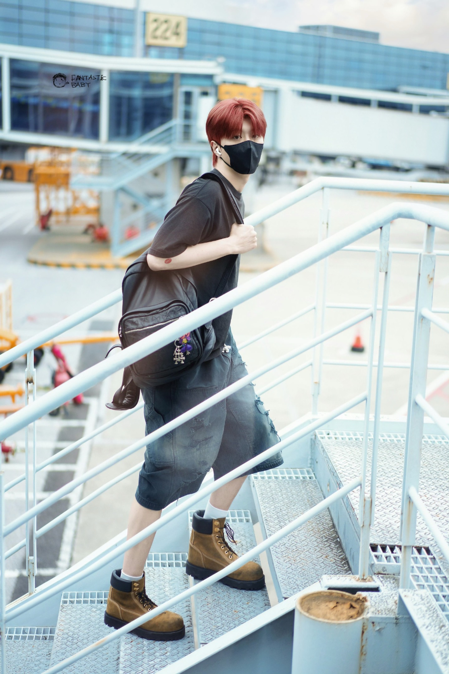 Chrome Hearts 7th Grade Backpack 크롬하츠 세븐스 그레이드 블랙 크로스 백팩 7