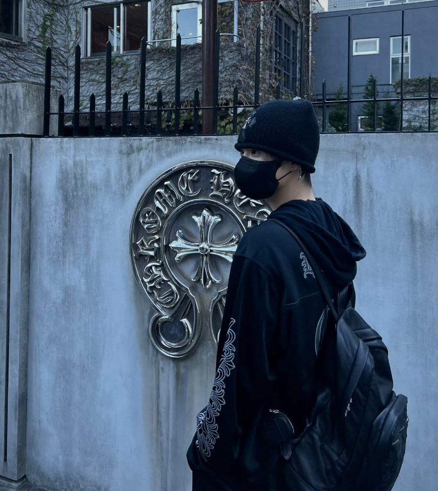 Chrome Hearts 7th Grade Backpack 크롬하츠 세븐스 그레이드 블랙 크로스 백팩 9