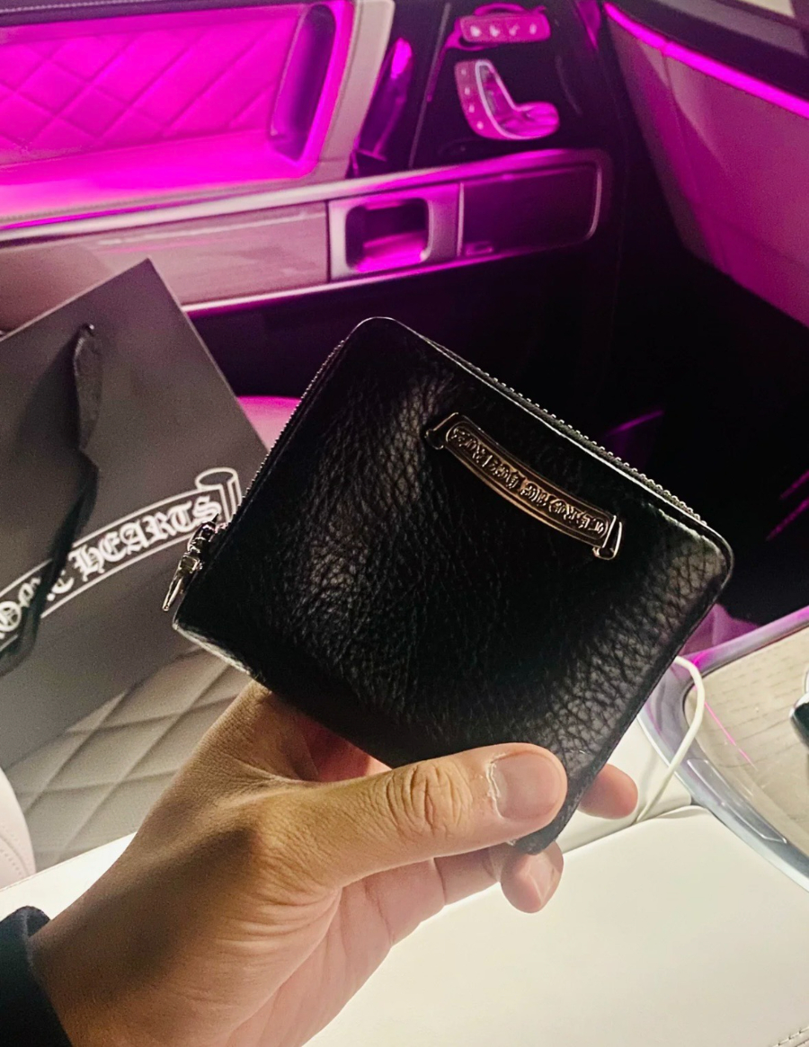 Chrome Hearts Large Scroll Zip Bi-Fold Coin Wallet 크롬하츠 라지 스크롤 집 바이폴드 코인 월렛 2