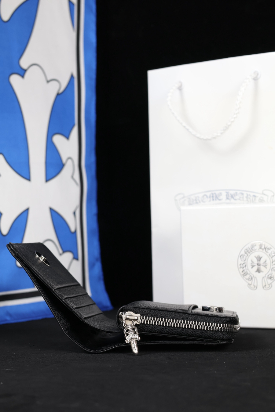 Chrome Hearts Large Scroll Zip Bi-Fold Coin Wallet 크롬하츠 라지 스크롤 집 바이폴드 코인 월렛 11