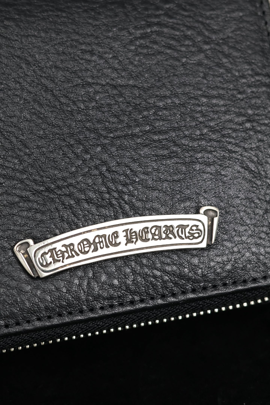 Chrome Hearts Large Scroll Zip Bi-Fold Coin Wallet 크롬하츠 라지 스크롤 집 바이폴드 코인 월렛 18
