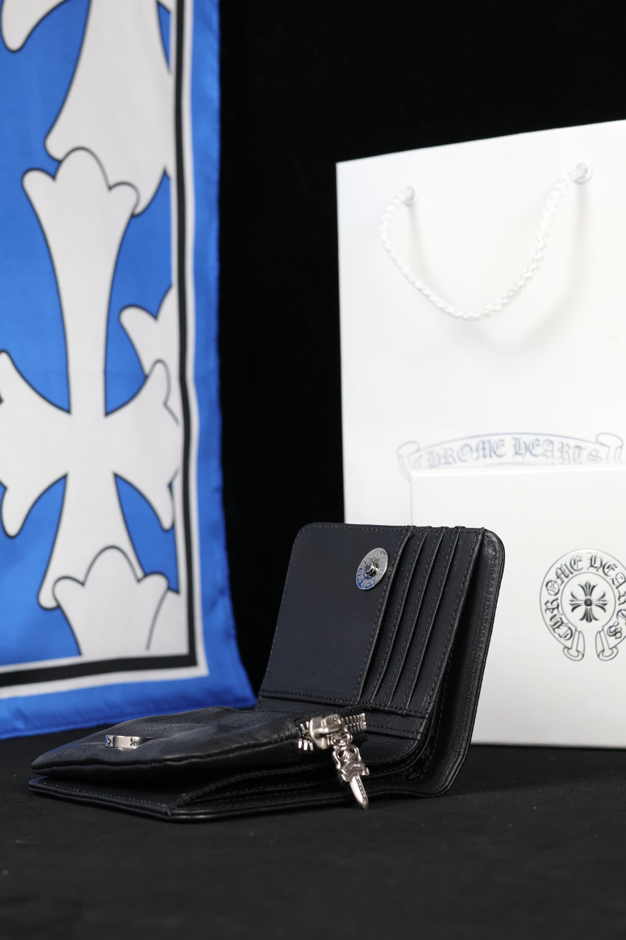 Chrome Hearts Small Scroll Zip Bi-Fold Coin Wallet 크롬하츠 스몰 스크롤 집 바이폴드 코인 월렛 12