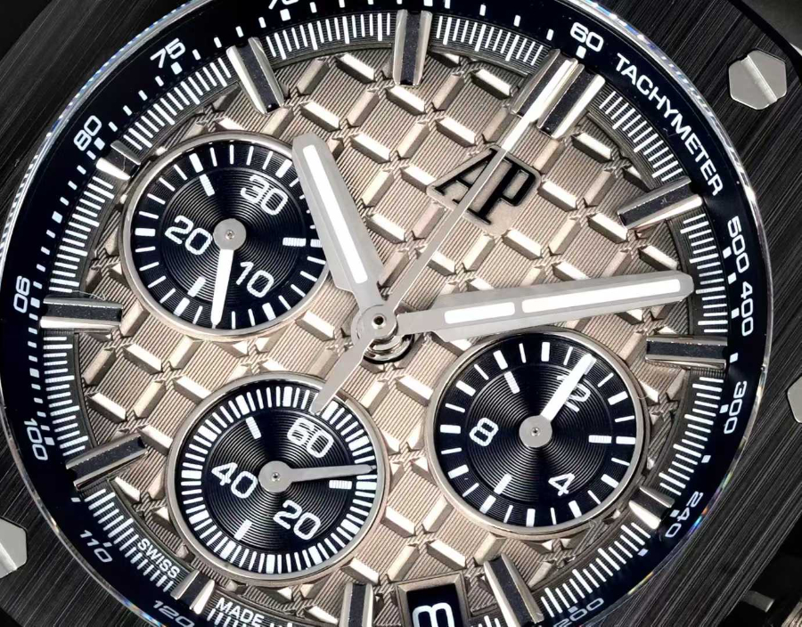 Audemars Piguet Royal Oak Offshore Chronograph 43mm Titanium 오데마 피게 로열 오크 오프쇼어 크로노그래프 43mm 티타늄 카키다이얼 6