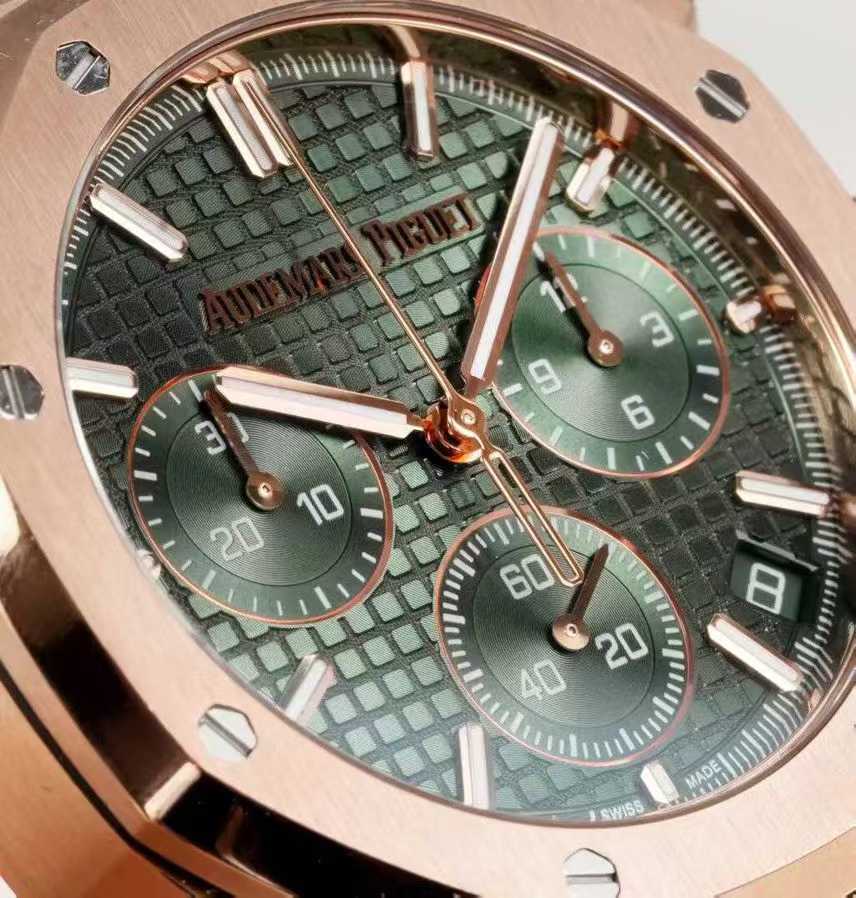 Audemars Piguet Royal Oak Chronograph 26240 Series 오데마 피게 로열 오크 크로노그래프 26240 시리즈 브론즈베젤 다크그린다이얼 5