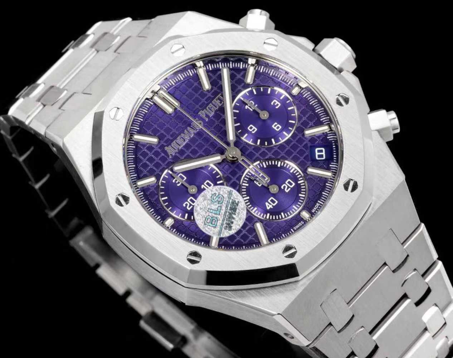Audemars Piguet Royal Oak Chronograph 26240 Series 오데마 피게 로열 오크 크로노그래프 26240 시리즈 실버베젤 바이올렛다이얼 4