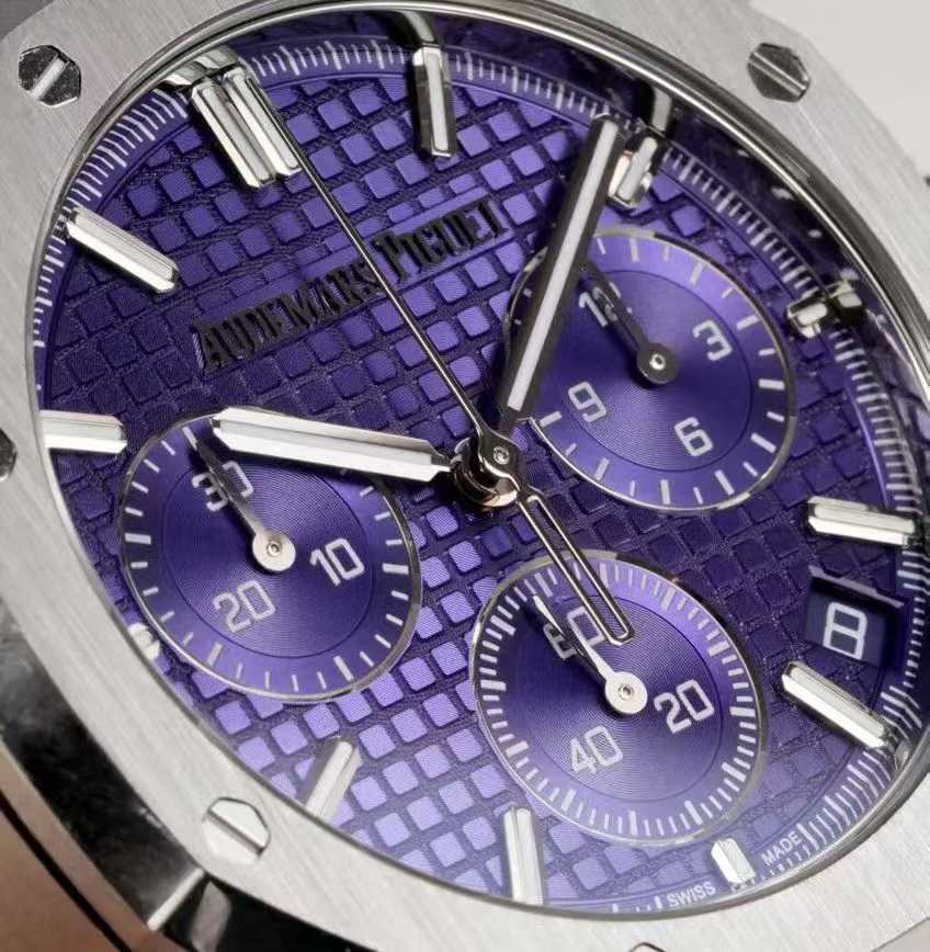 Audemars Piguet Royal Oak Chronograph 26240 Series 오데마 피게 로열 오크 크로노그래프 26240 시리즈 실버베젤 바이올렛다이얼 6