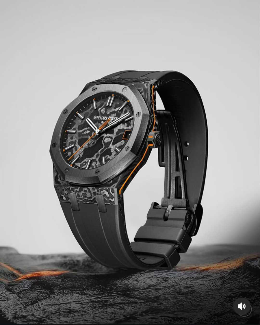 Audemars Piguet Royal Oak 15500 DiW “VOIDLINE AP” 오데마 피게 로열 오크 15500 DiW 보이드라인 AP 레드 1