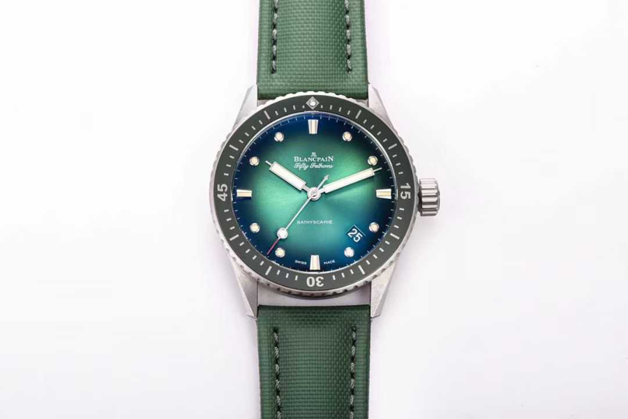 Blancpain Fifty Fathoms 43.6mm Green Dial Blancpain 피프티 패덤즈 43.6mm 그린 다이얼 2
