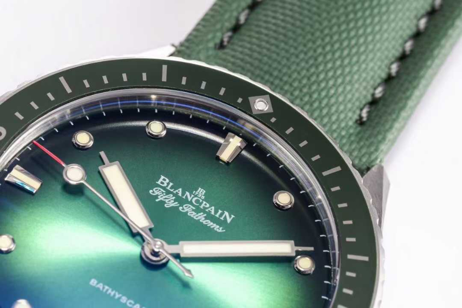 Blancpain Fifty Fathoms 43.6mm Green Dial Blancpain 피프티 패덤즈 43.6mm 그린 다이얼 3