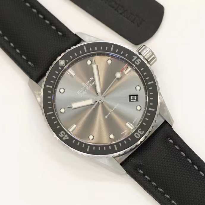 Blancpain Fifty Fathoms 43.6mm Green Dial Blancpain 피프티 패덤즈 43.6mm 그레이 다이얼 3