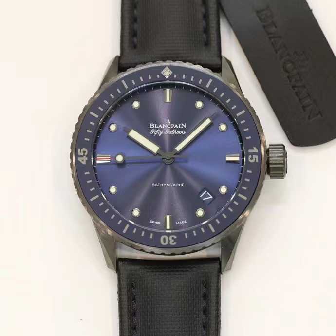 Blancpain Fifty Fathoms 43.6mm Green Dial Blancpain 피프티 패덤즈 43.6mm 네이비 다이얼 1