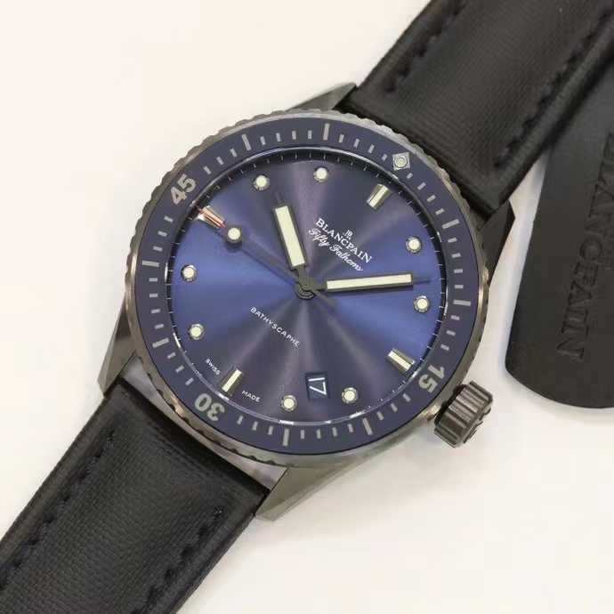 Blancpain Fifty Fathoms 43.6mm Green Dial Blancpain 피프티 패덤즈 43.6mm 네이비 다이얼 2