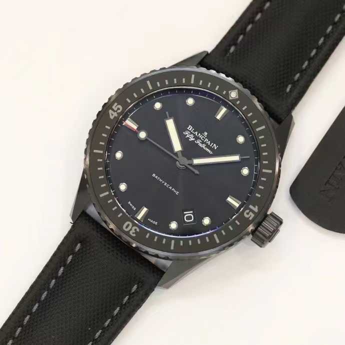 Blancpain Fifty Fathoms 43.6mm Green Dial Blancpain 피프티 패덤즈 43.6mm 블랙 다이얼 3