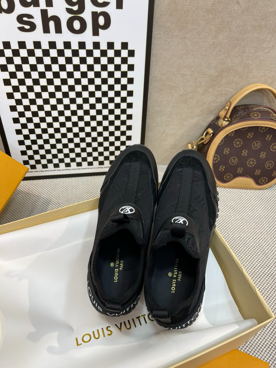 Louis Vuitton 루이비통 남성 트레이너 스니커즈 3