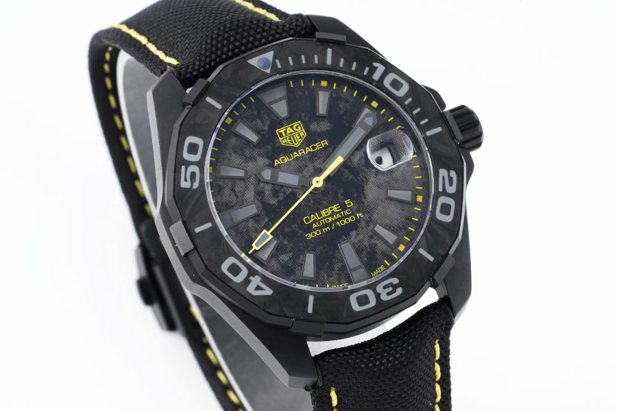 TAG Heuer Aquaracer Carbon 41mm Automatic Watch 태그호이어 아쿠아레이서 카본 41mm 오토매틱 시계 3