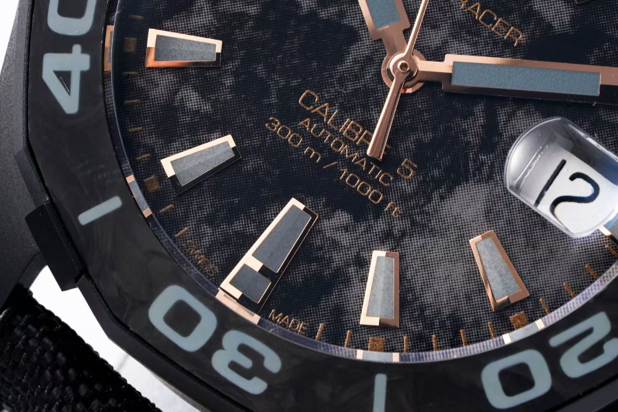 TAG Heuer Aquaracer Carbon 41mm Automatic Watch 태그호이어 아쿠아레이서 카본 41mm 오토매틱 시계 브라운인덱스 6