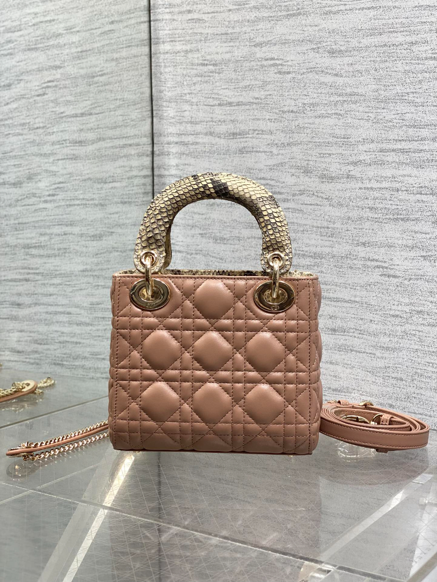Lady Dior 레이디 디올 미니 퀼팅 램스킨 파이톤 핸들 참 장식 백 17cm 브라운 4