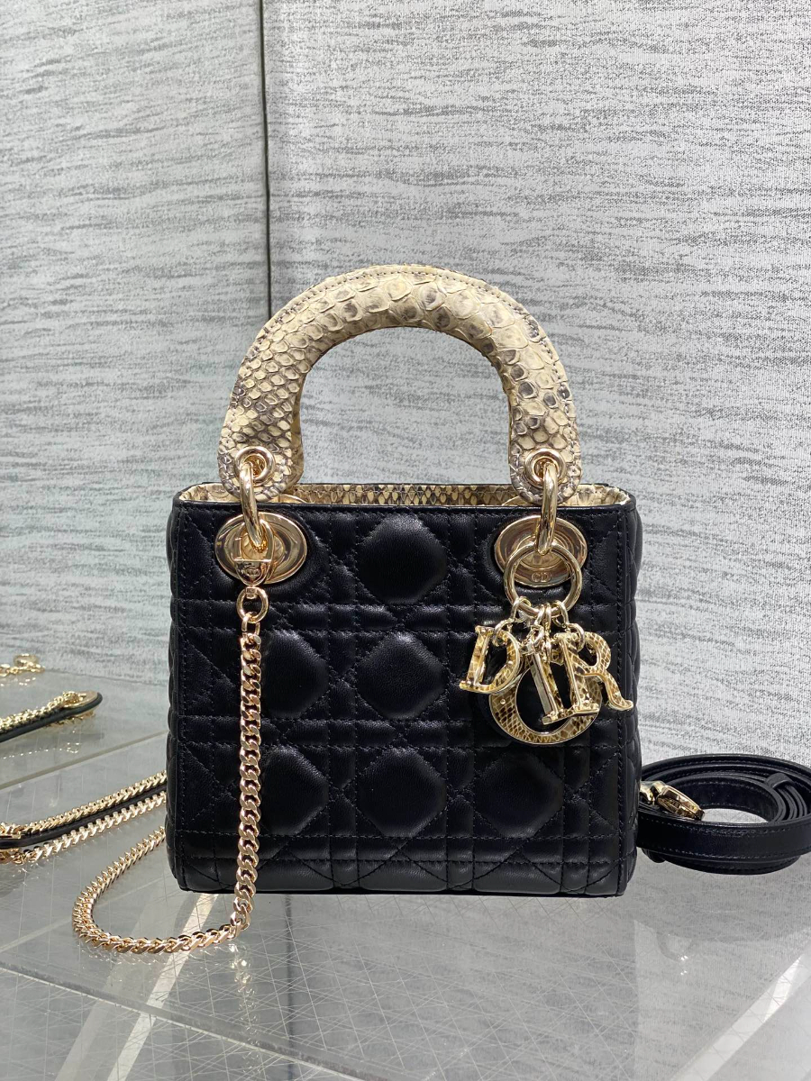 Lady Dior 레이디 디올 미니 퀼팅 램스킨 파이톤 핸들 참 장식 백 17cm 블랙 2
