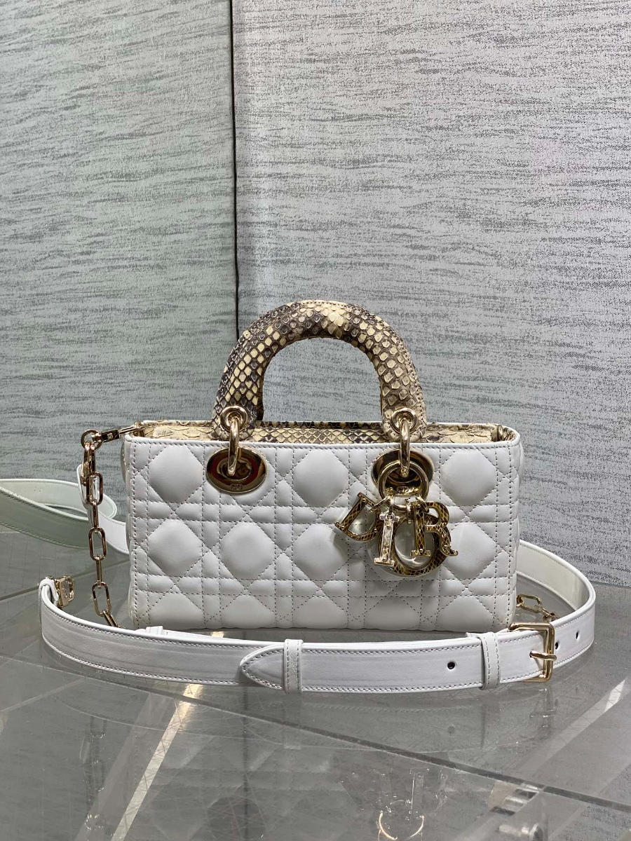 Dior 디올 Lady Dior 스몰 파이톤 패턴 램스킨 토트백 디조이백 화이트 골드 하드웨어 22cm  1
