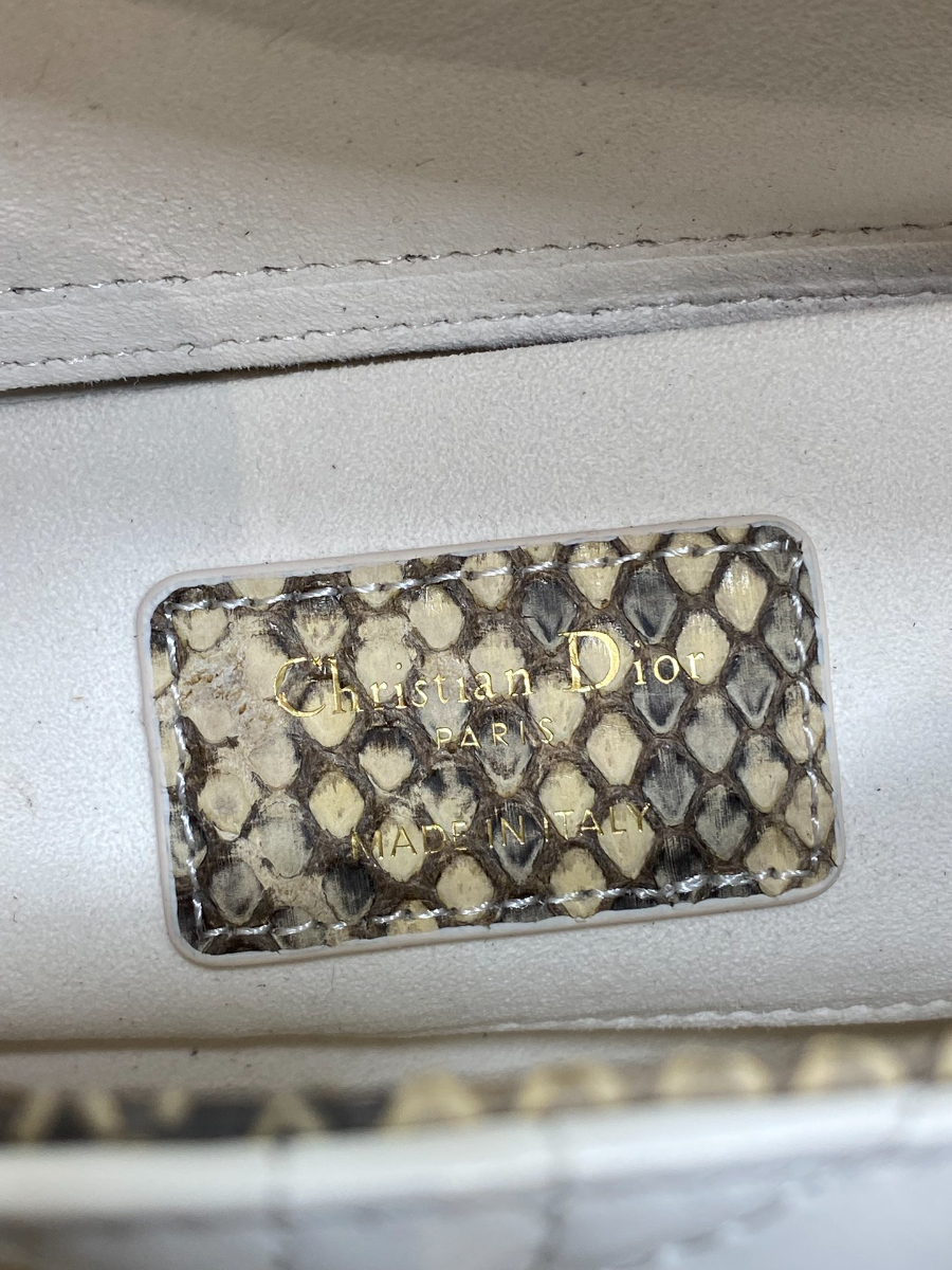 Dior 디올 Lady Dior 스몰 파이톤 패턴 램스킨 토트백 디조이백 화이트 골드 하드웨어 22cm  9
