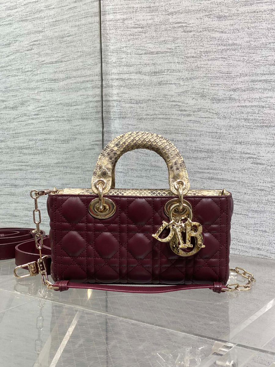 Dior 디올 Lady Dior 스몰 파이톤 패턴 램스킨 토트백 디조이백 버건디 골드 하드웨어 22cm  2