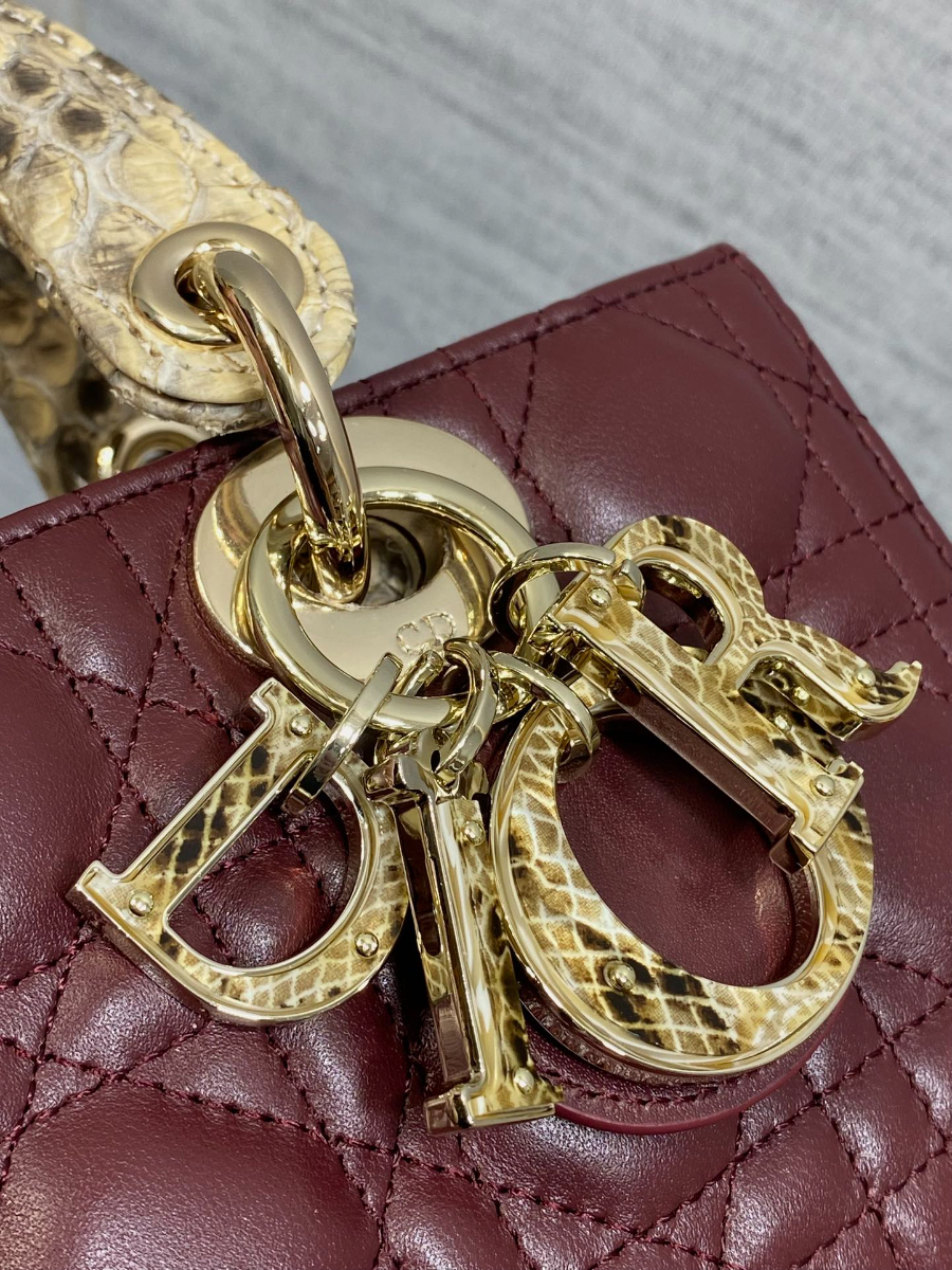 Dior 디올 Lady Dior 스몰 파이톤 패턴 램스킨 토트백 디조이백 버건디 골드 하드웨어 22cm  3