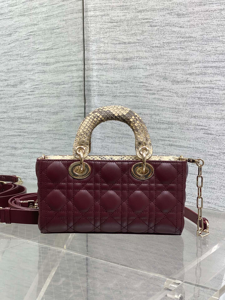 Dior 디올 Lady Dior 스몰 파이톤 패턴 램스킨 토트백 디조이백 버건디 골드 하드웨어 22cm  5