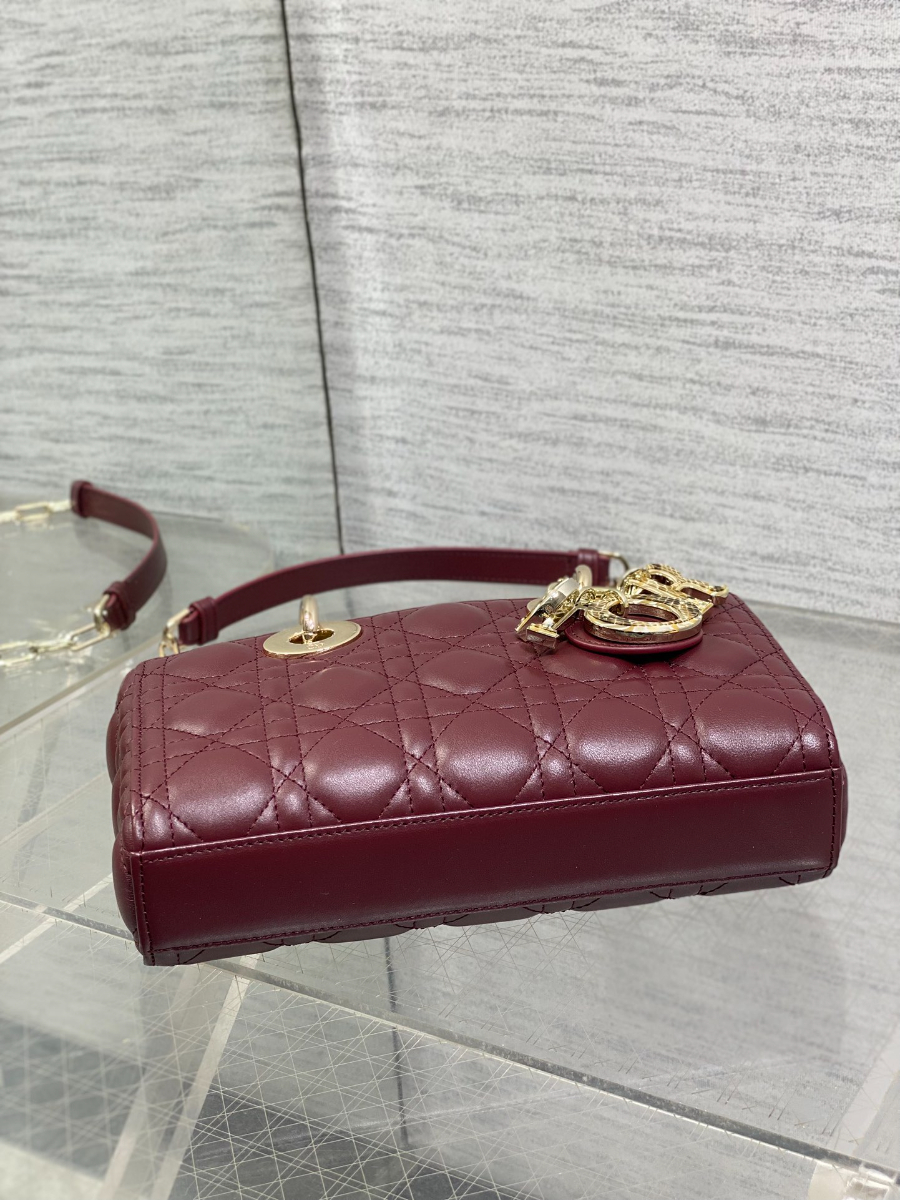 Dior 디올 Lady Dior 스몰 파이톤 패턴 램스킨 토트백 디조이백 버건디 골드 하드웨어 22cm  7