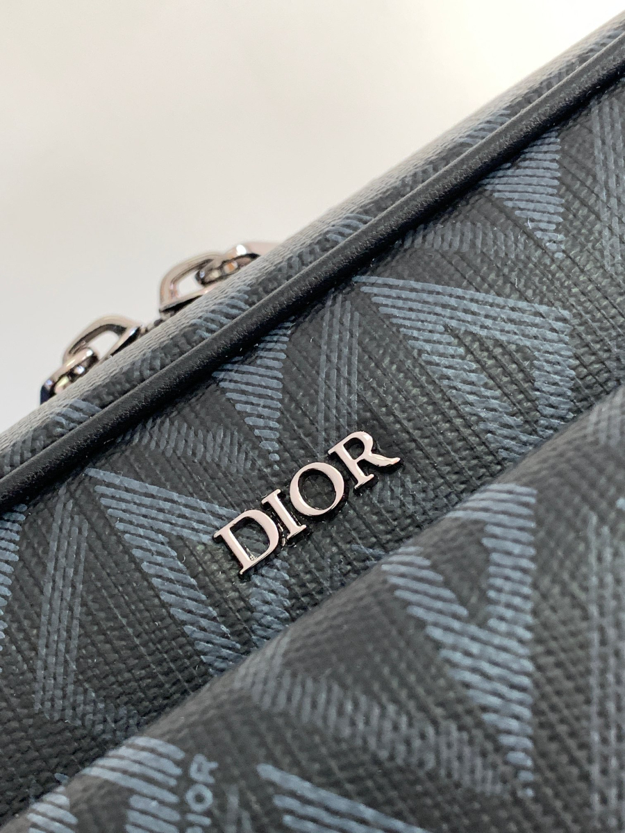 Dior Hit the Road Messenger Bag 디올 히트 더 로드 CD 다이아몬드 메신저백 (네이비, 스몰) 5