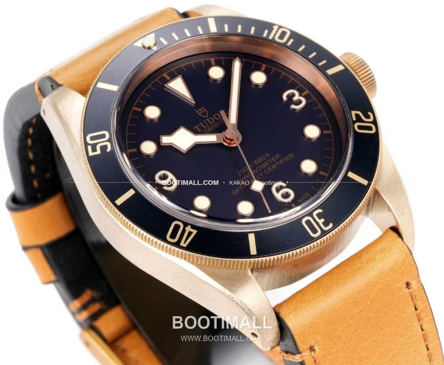 TUDOR Black Bay Bronze Ref. M79250BA-0001 튜더 블랙 베이 브론즈 M79250BA-0001 3