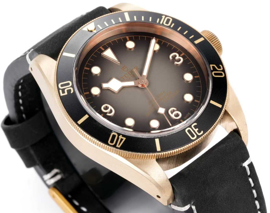 TUDOR Black Bay Bronze Ref. M79250BA-0001 튜더 블랙베이 블랙  M79250BA-0001 5
