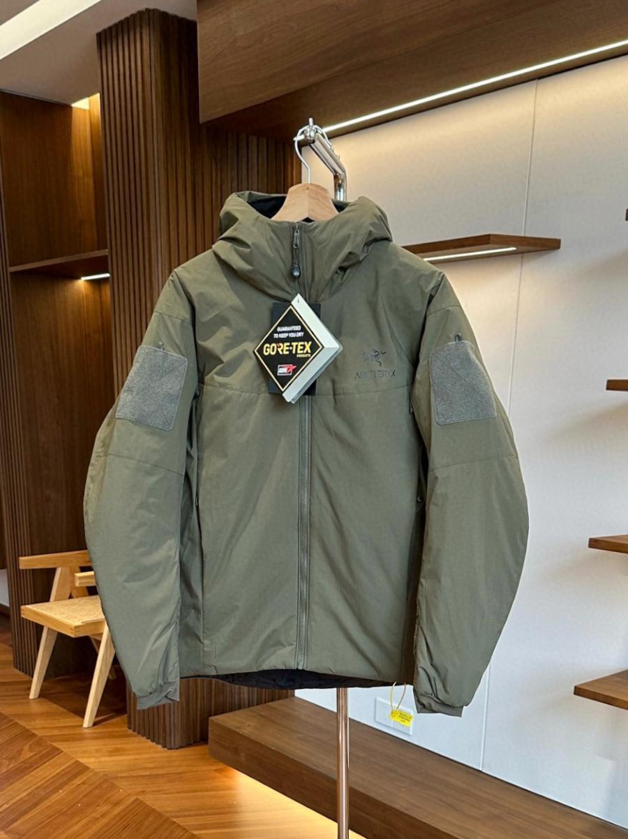 Arc’teryx Cold WX LT Gen 2 Hooded Jacket 아크테릭스 콜드 WX LT Gen 2 후드 패딩 자켓 카키 1