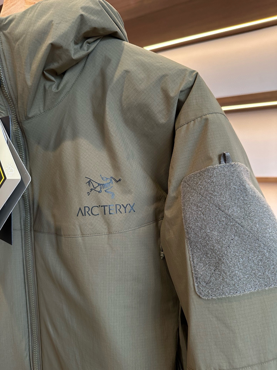 Arc’teryx Cold WX LT Gen 2 Hooded Jacket 아크테릭스 콜드 WX LT Gen 2 후드 패딩 자켓 카키 6