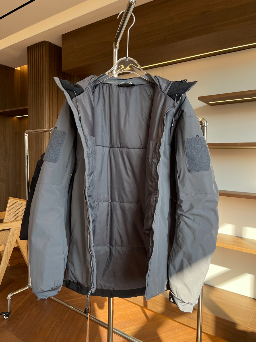 Arc’teryx Cold WX LT Gen 2 Hooded Jacket 아크테릭스 콜드 WX LT Gen 2 후드 패딩 자켓 그레이 9