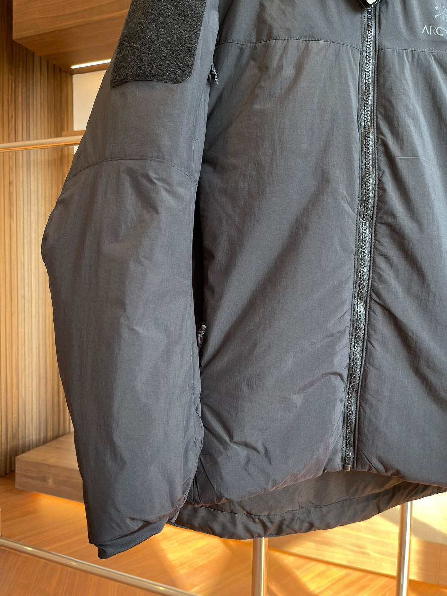 Arc’teryx Cold WX LT Gen 2 Hooded Jacket 아크테릭스 콜드 WX LT Gen 2 후드 패딩 자켓 블랙 7