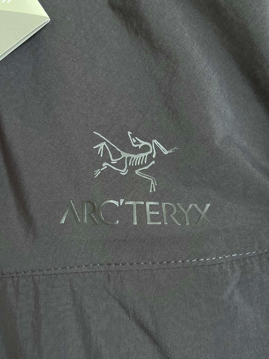 Arc’teryx Cold WX LT Gen 2 Hooded Jacket 아크테릭스 콜드 WX LT Gen 2 후드 패딩 자켓 블랙 8