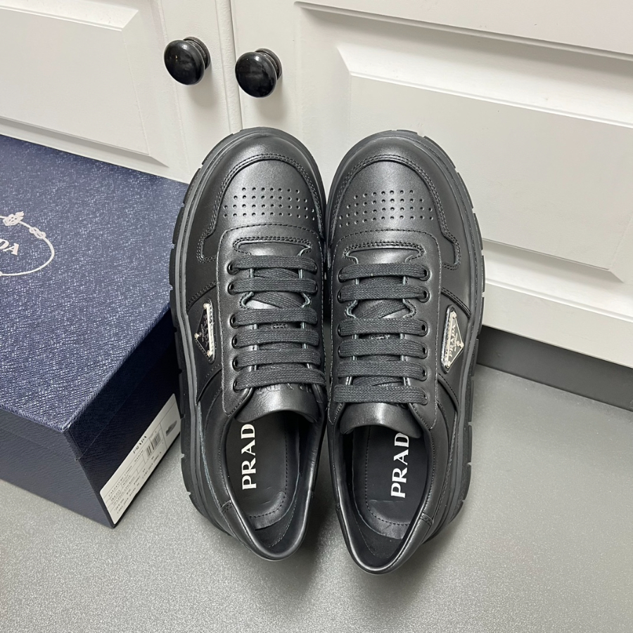 Prada 프라다 2025 남성 비즈니스 두꺼운 밑창 레더 스니커즈 7