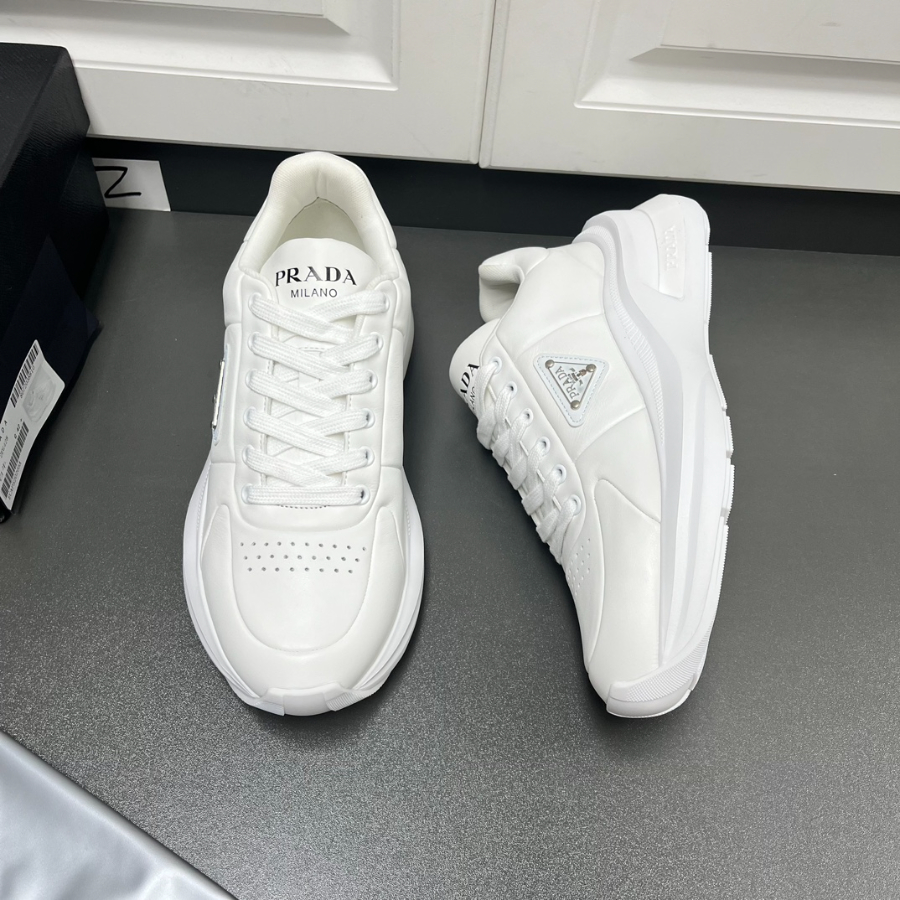 Prada 프라다 남성 Systeme 가죽 스니커즈 1