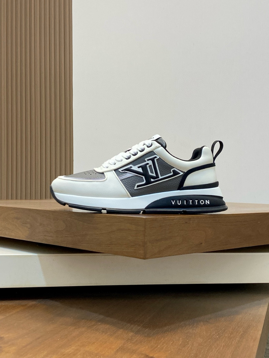 Louis Vuitton 루이비통 남성 트레이너 스니커즈 3