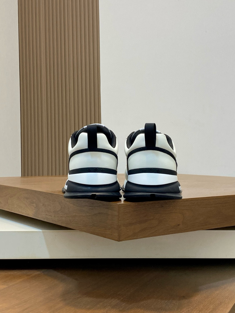 Louis Vuitton 루이비통 남성 트레이너 스니커즈 8