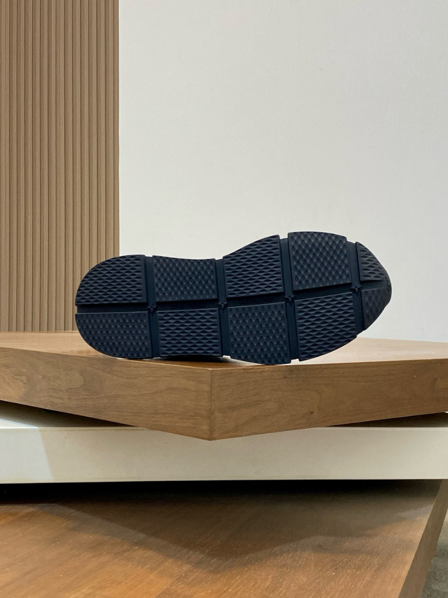 Louis Vuitton 루이비통 남성 트레이너 스니커즈 9