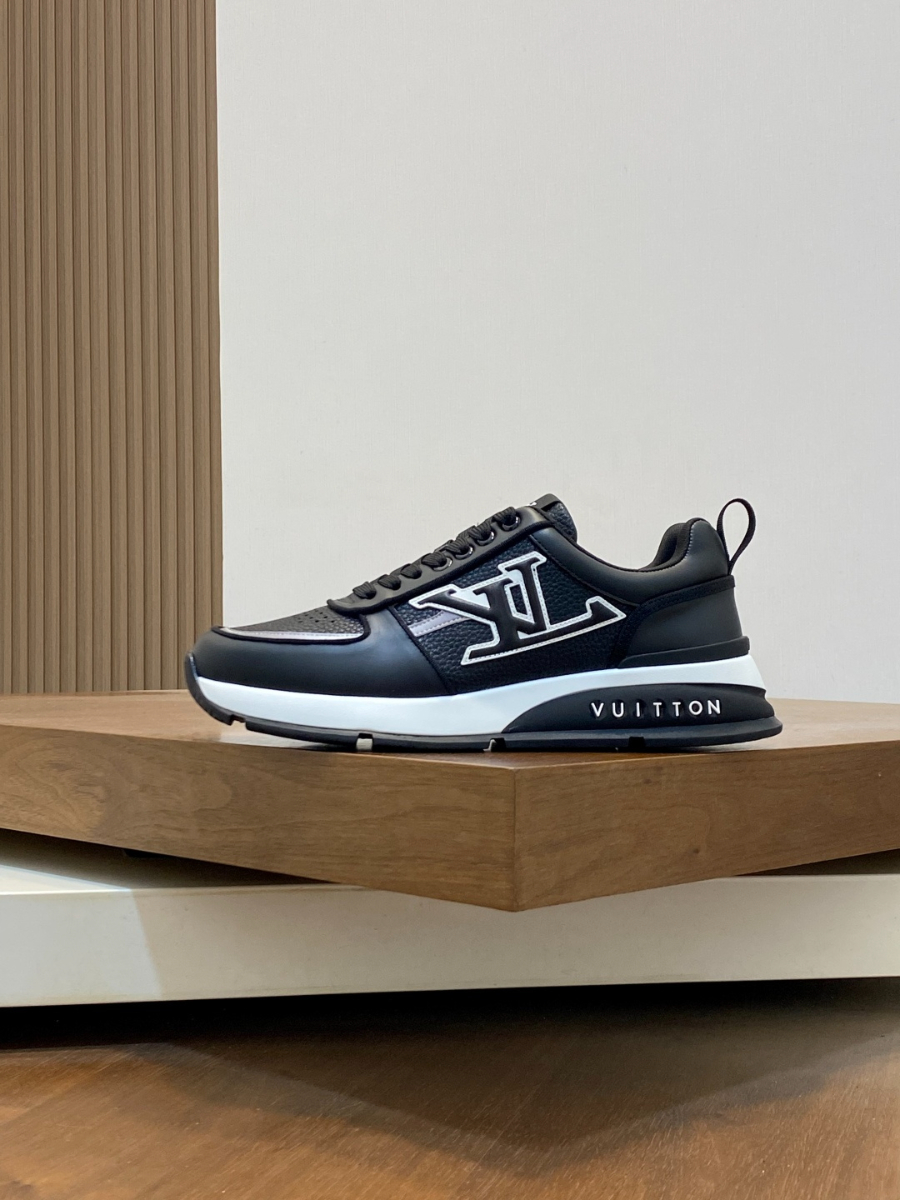 Louis Vuitton 루이비통 남성 트레이너 스니커즈 3