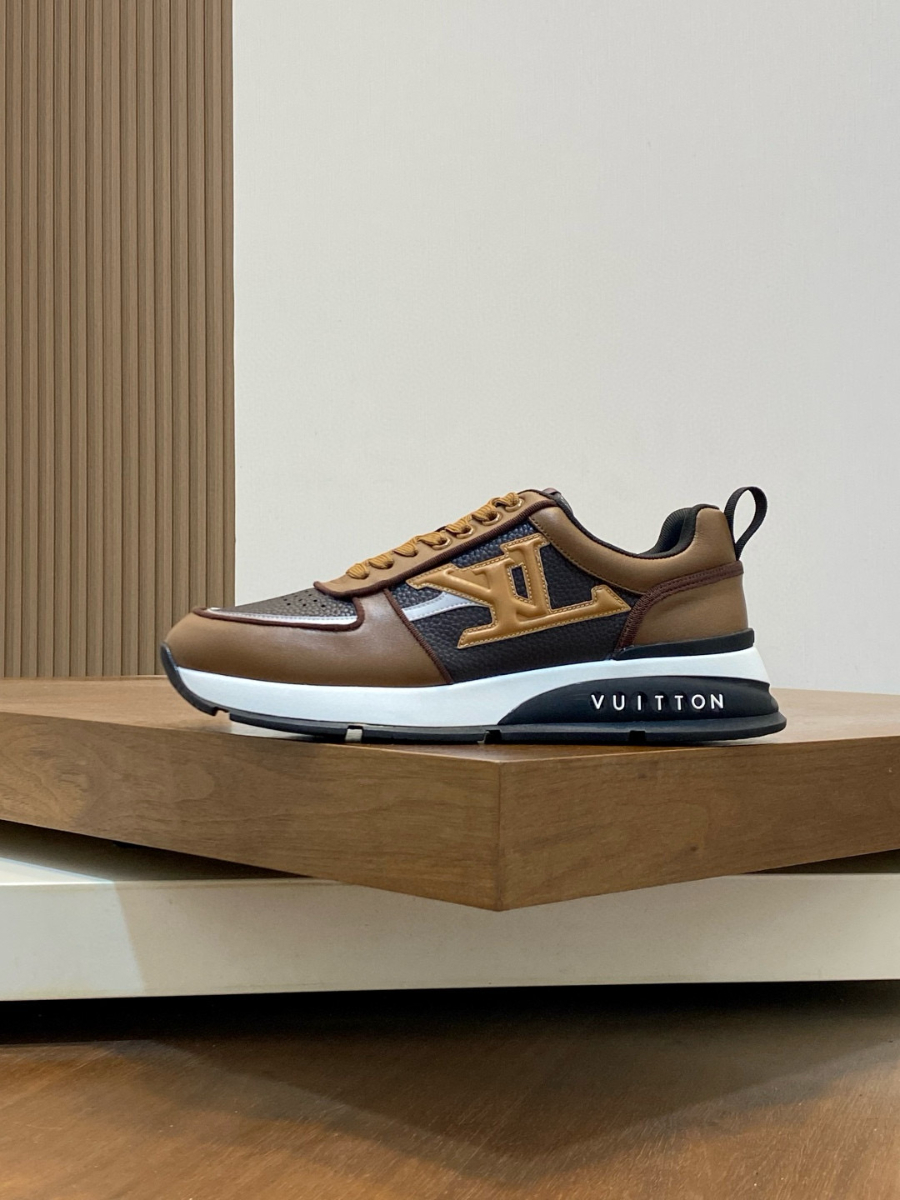 Louis Vuitton 루이비통 남성 트레이너 스니커즈 3
