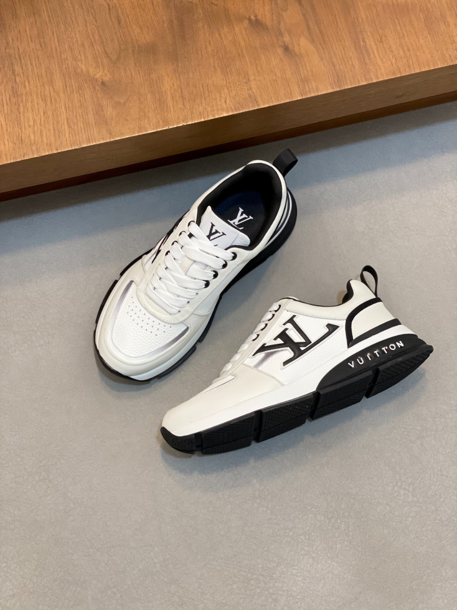 Louis Vuitton 루이비통 남성 트레이너 스니커즈 4