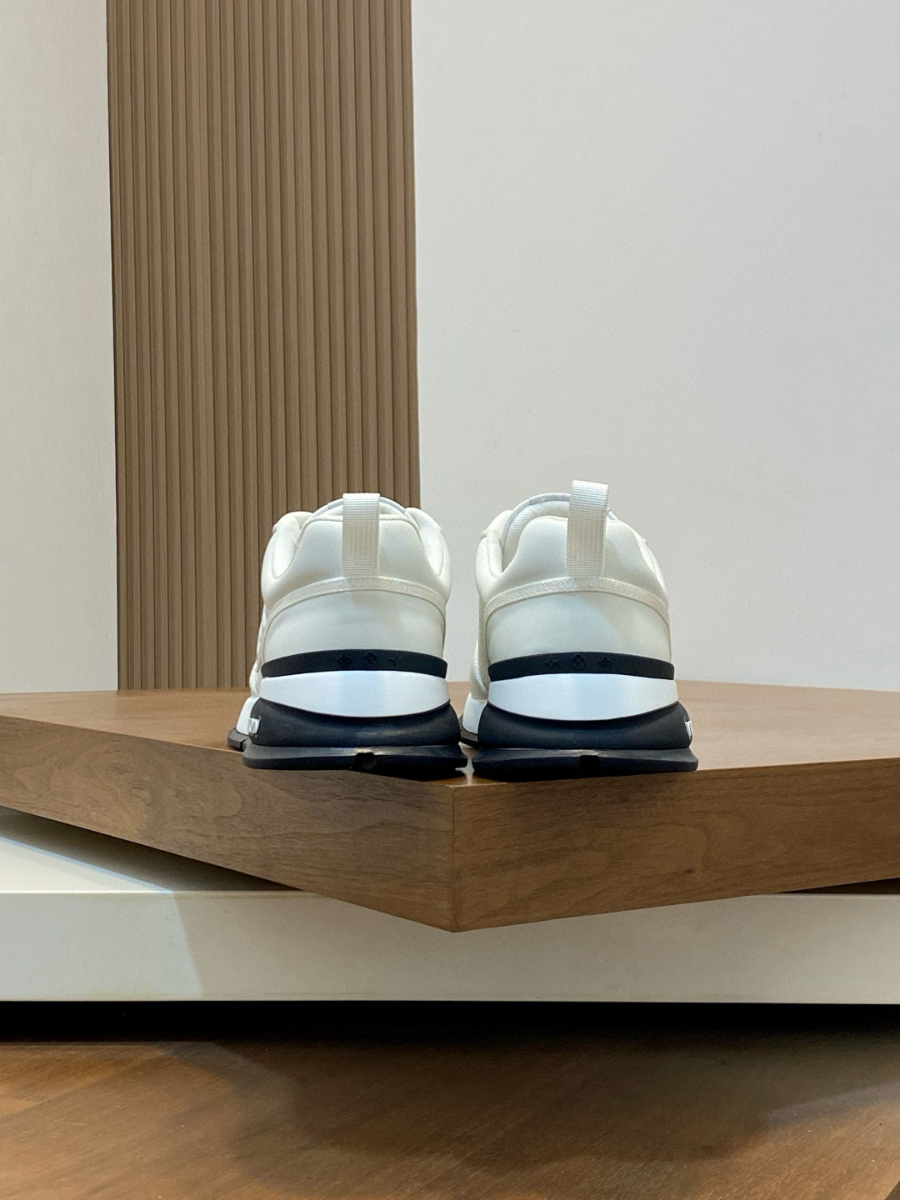 Louis Vuitton 루이비통 남성 트레이너 스니커즈 8