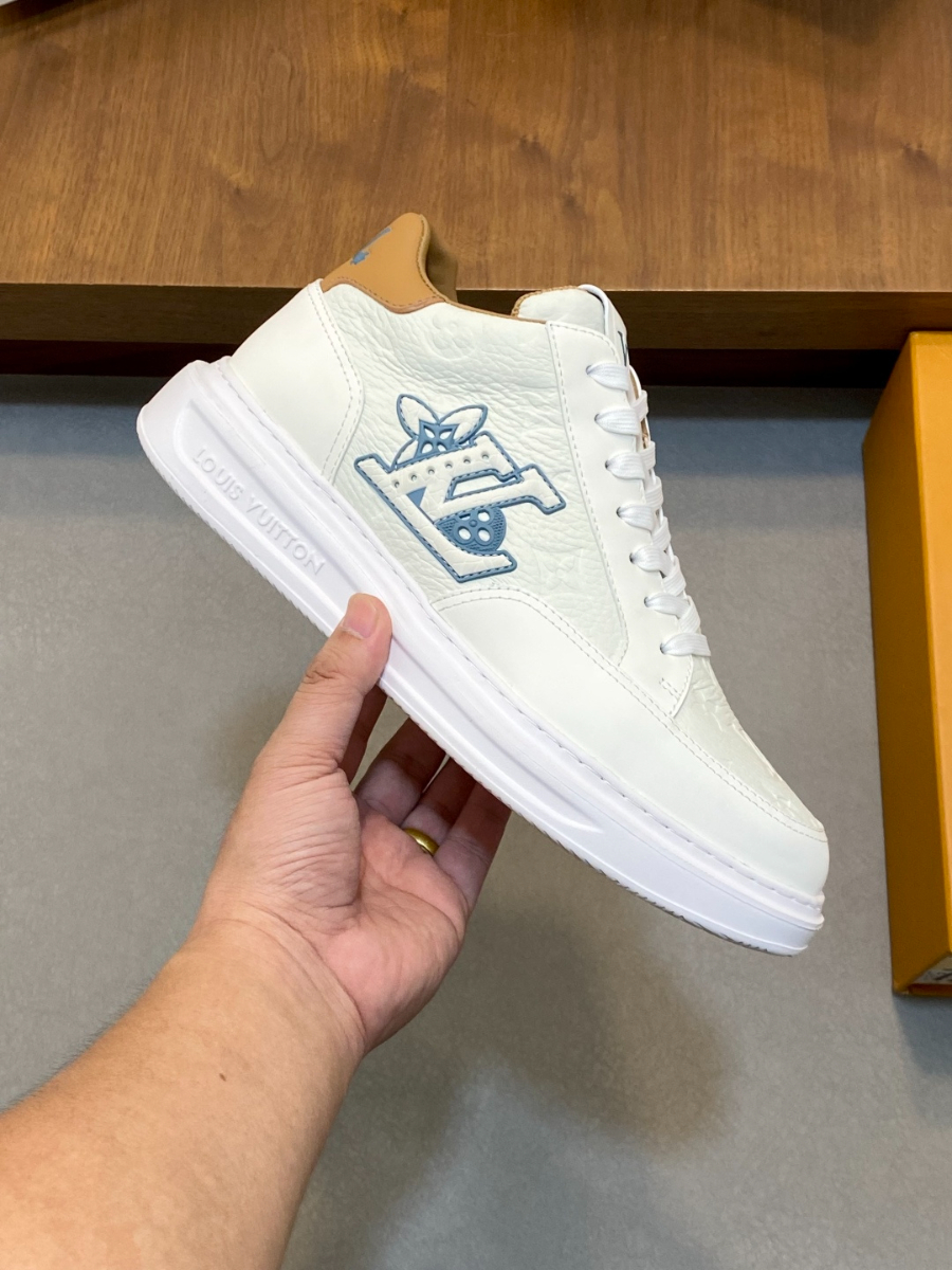 Louis Vuitton 루이비통 트레이너 미드 스니커즈 4